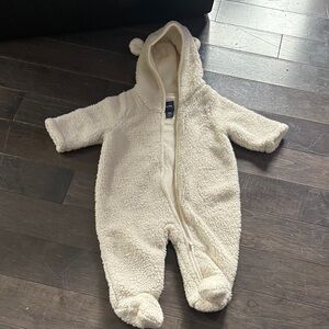 GAP Cream Fleece Kids Footie
